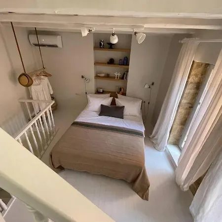 A-rea 73132- Renovated House In Heart Of Old Town Chania (Crete)
