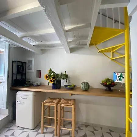 A-rea 73132- Renovated House In Heart Of Old Town Apartment *